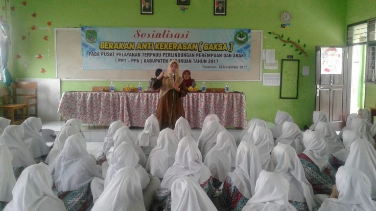 Aida Fitriati : Perempuan Harus Mandiri
