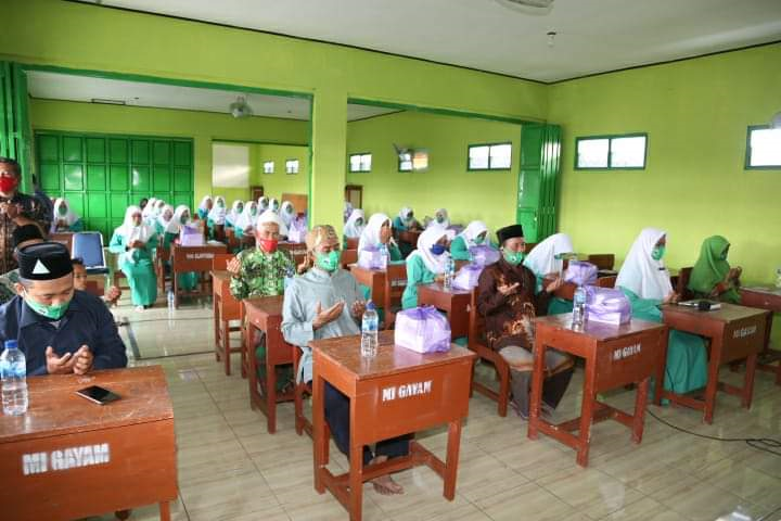 Reses Ketua Fraksi PKB Jatim Fauzan Fuadi