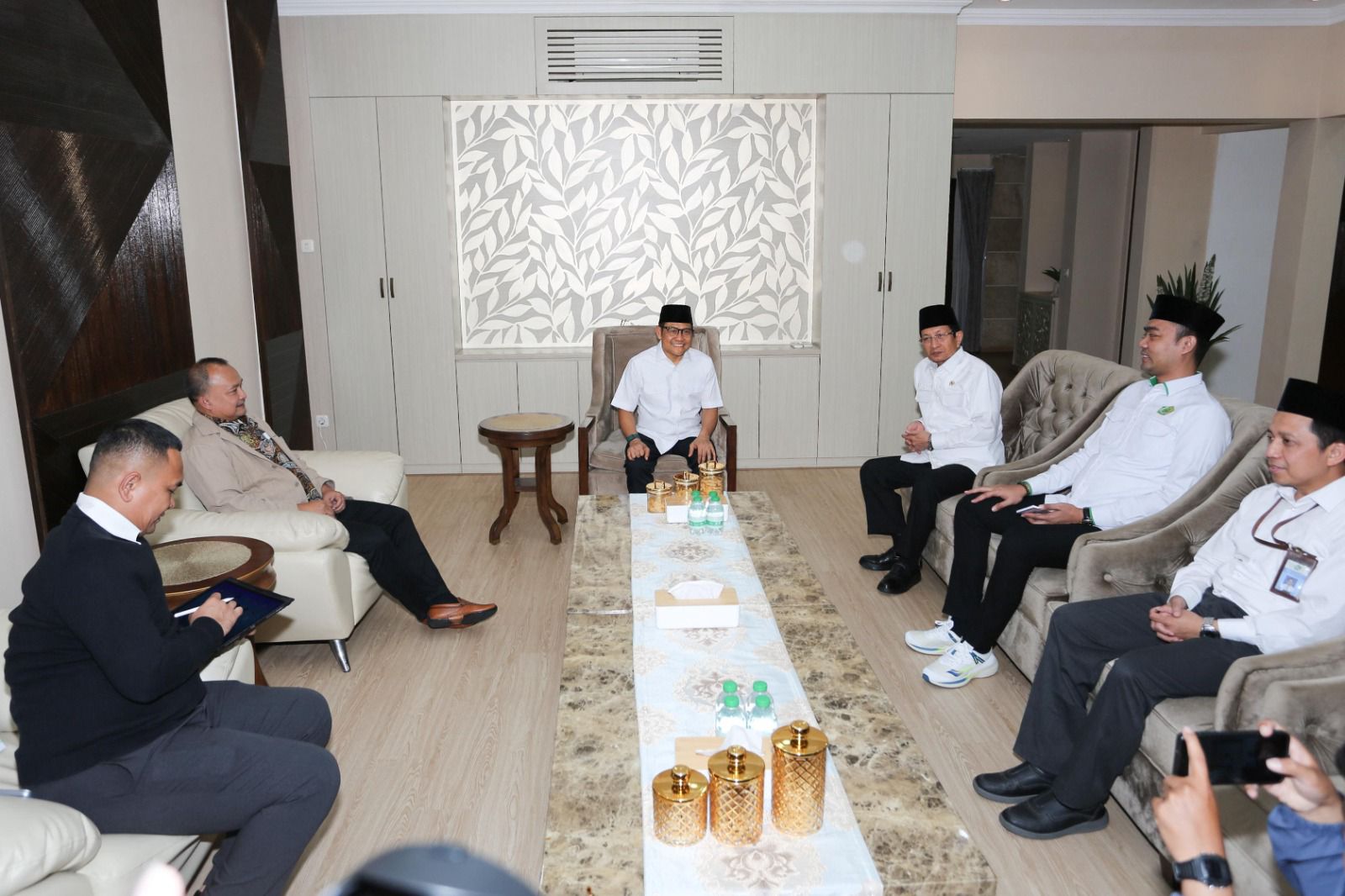 Tindaklanjuti Perintah Presiden, Menko PM dan Menag Diskusi Soal Penguatan Ponpes