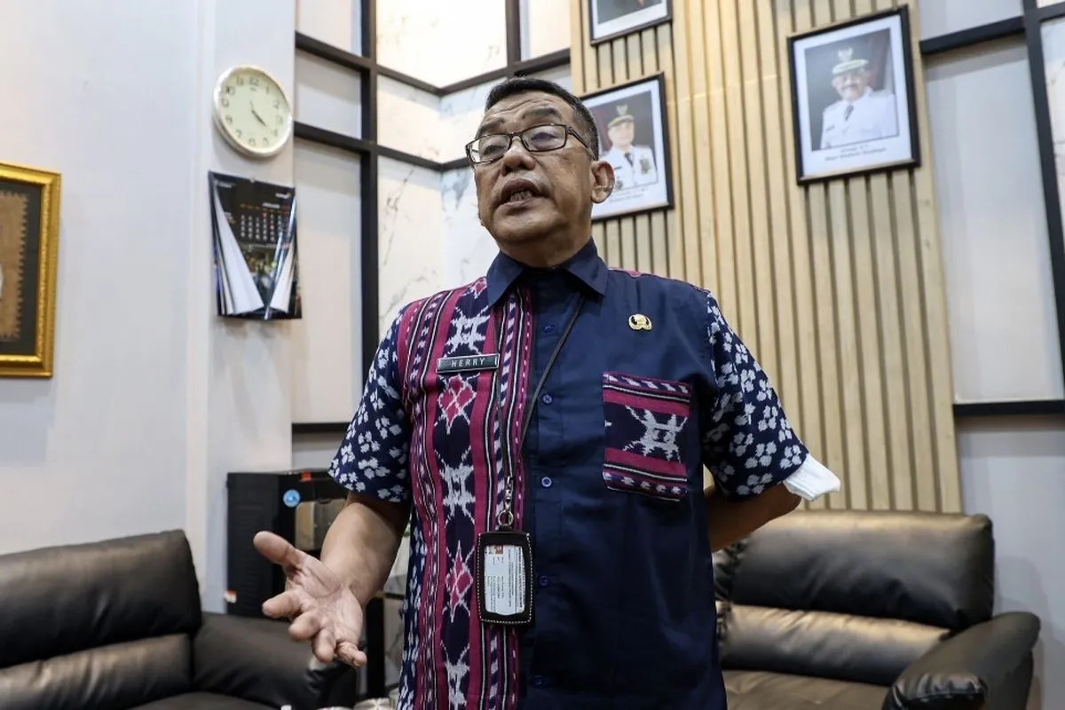 Pemkot Surabaya Akui 70 Persen Beasiswa Pemuda Tangguh Tak Tepat Sasaran