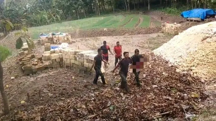 Niat Cari Ikan, Dua Anak Kembar di Bojonegoro Tewas Tenggelam Terbawa Arus Sungai