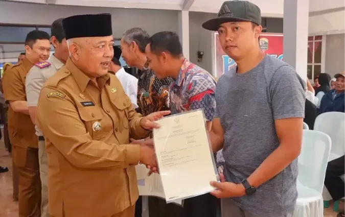 Perkuat Legalitas, BPN Bagikan 1.520 Sertifikat Tanah di Malang