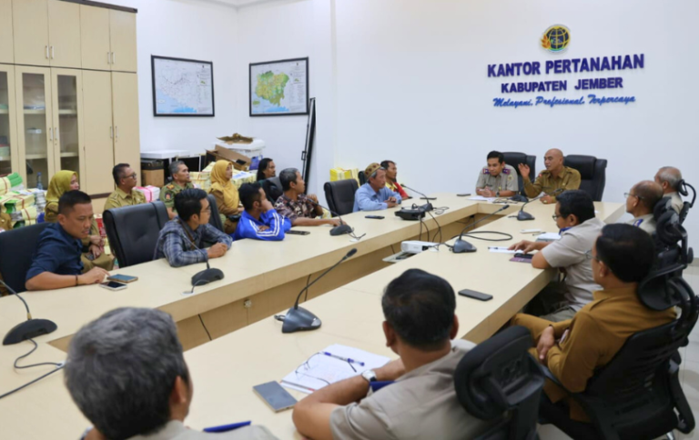 Audiensi BPN dan warga Perumahan di Jember Langganan Banjir, Warga Siapkan Langkah Hukum