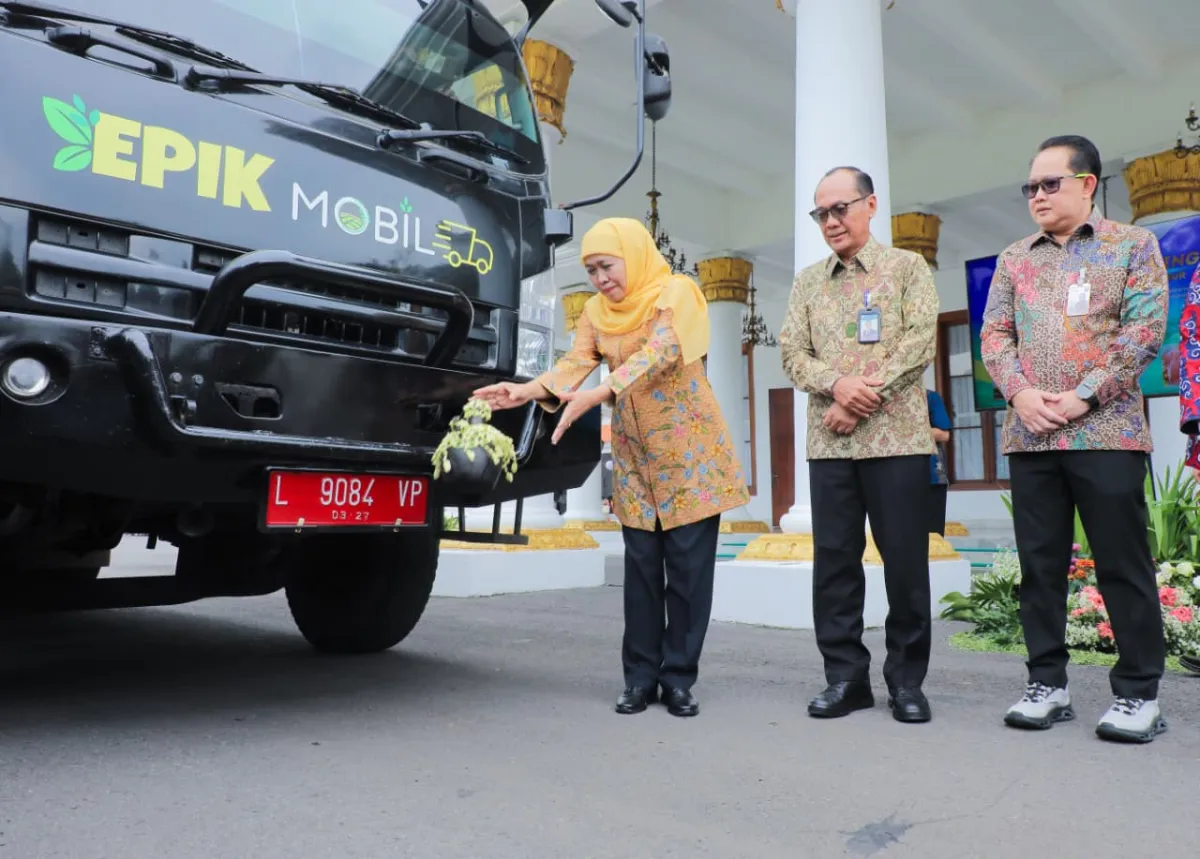 Khofifah Berangkatkan Truk EPIK Mobile, Sasar 15 Kab/Kota untuk Kendalikan Inflasi Jatim
