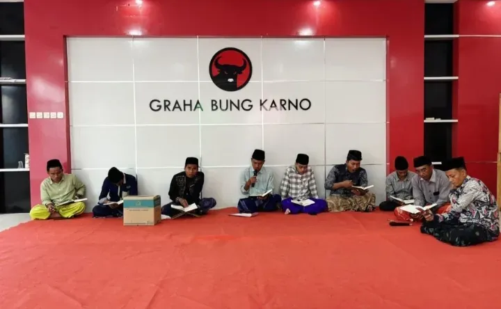 Pererat Silaturahmi, DPC PDIP Pamekasan Gelar Tadarus dan Bakti Sosial