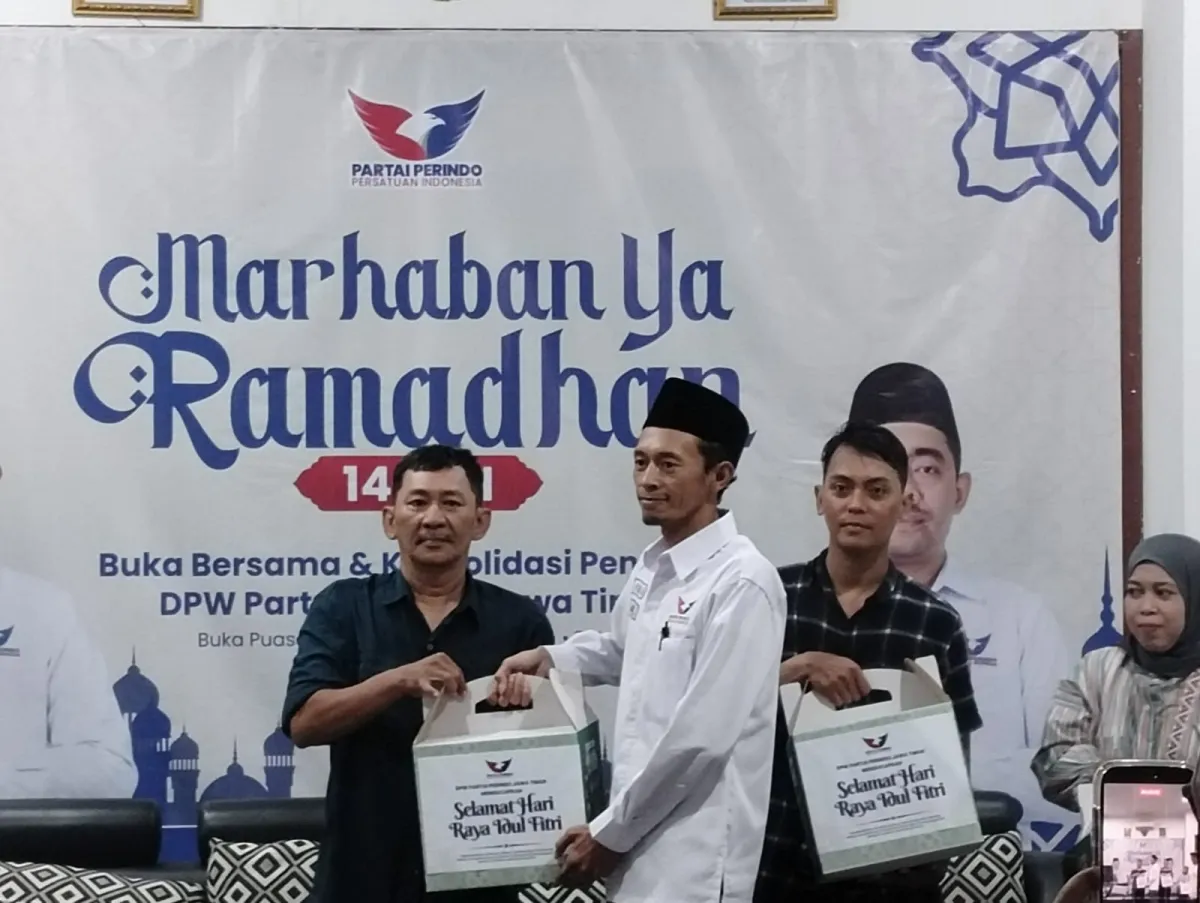 Gelar Buka Bersama, Perindo Jatim Santuni Anak Yatim dan Hadirkan Gerobak UMKM di Kantor DPW
