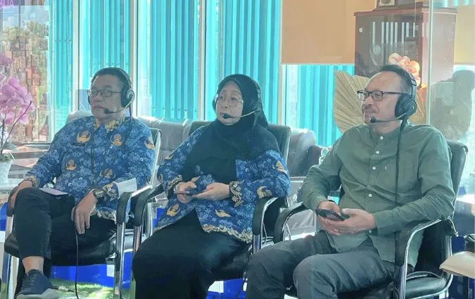 UNESA Ringankan UKT 1.800 Mahasiswa Surabaya, Dukung “Satu KK Satu Sarjana”