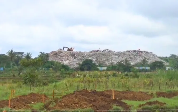 Dugaan Sawah Tercemar TPA Pakusari Jember, DTPHP Lakukan Uji Lab