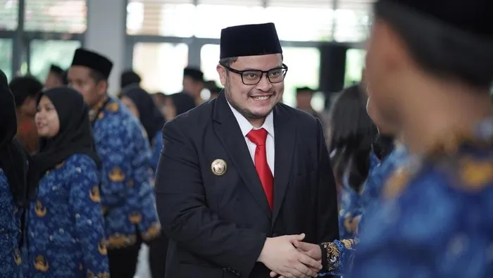 Pelantikan 156 PNS di Kediri, Mas Dhito Ingatkan ASN Jaga Integritas dan Tolak Korupsi