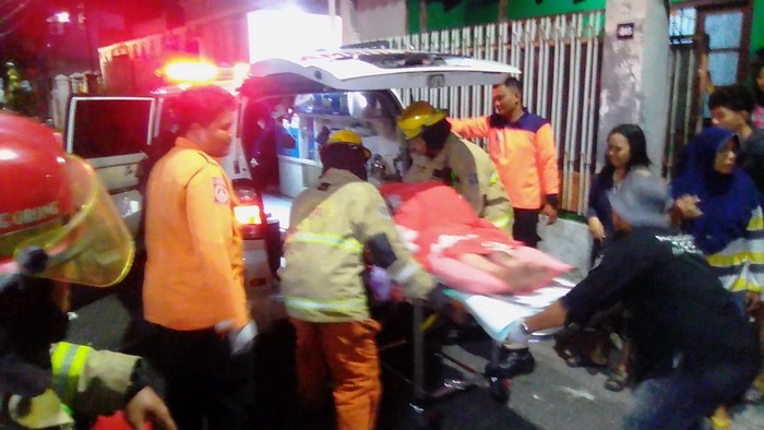Ledakan Elpiji Picu Kebakaran di Babatan Surabaya, Dua Penghuni Alami Luka Bakar