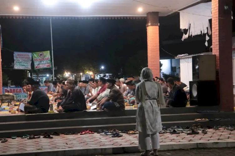 Ratusan Warga Josenan Madiun Istighosah, Tolak Pembangunan Koperasi Merah Putih di Lapangan RW 08
