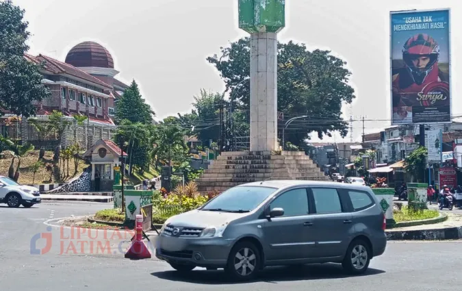 Langgar Perda! DPRD Kota Malang Sidak Reklame Rokok Dekat Sekolah