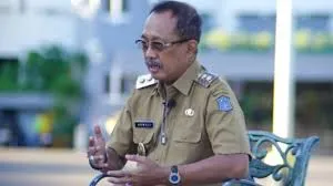 Ditinggal Eri Ibadah Haji, Armuji Diangkat jadi Plh Wali Kota Surabaya
