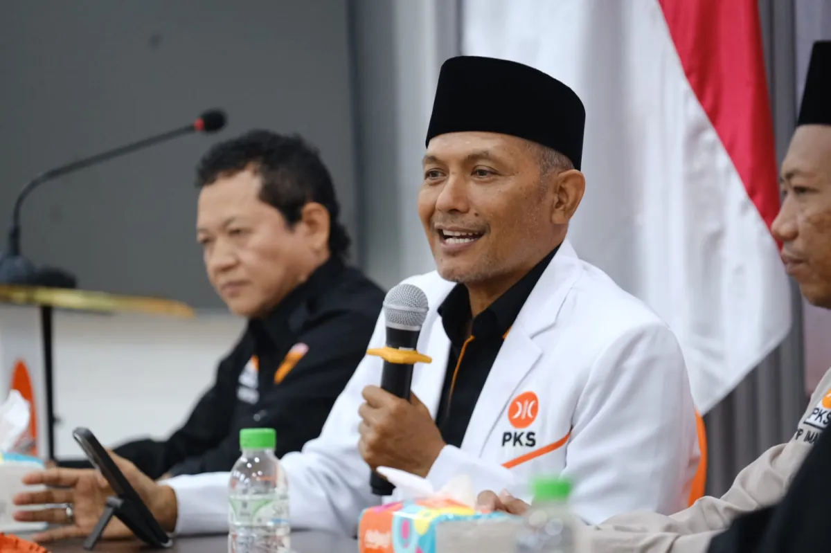 PKS Jatim Beasiswai Kader Jadi Advokat, Siap Beri Bantuan Hukum Gratis