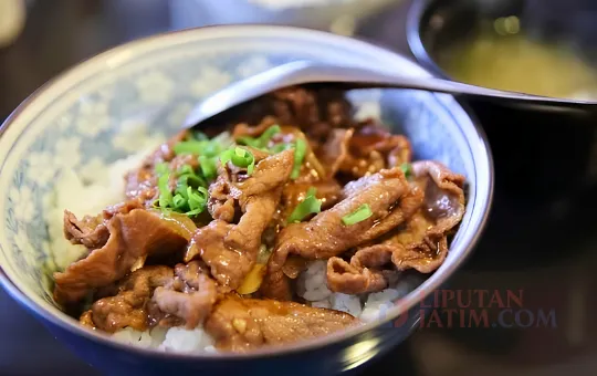 Selain Sate dan Rawon, Ini 10 Ide Masakan Daging Kurban yang Wajib Kamu Coba!
