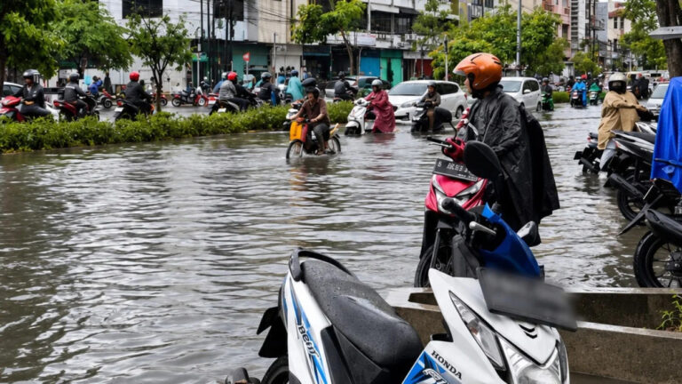 BPBD Jatim Pastikan Genangan di Surabaya dan Banyuwangi Sudah Surut