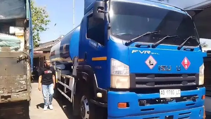 Gudang Penimbunan BBM Subsidi di Jember Disegel Bareskrim Polri