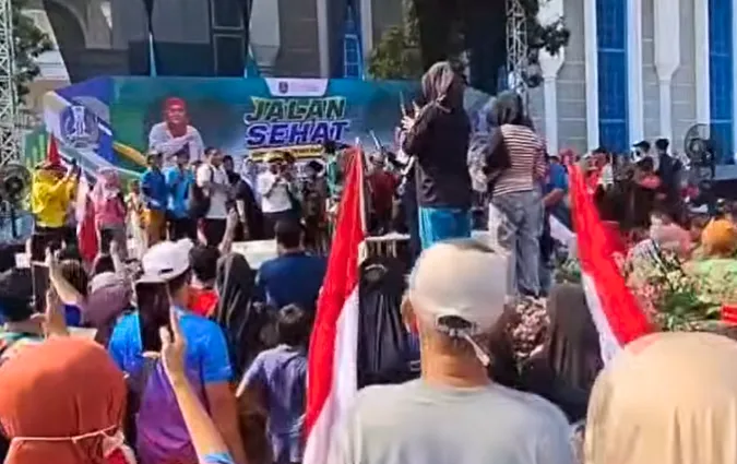 Jalan Sehat Masjid Al Akbar Ricuh Hingga Undian Dibatalkan, Pemprov Jatim Buka Suara