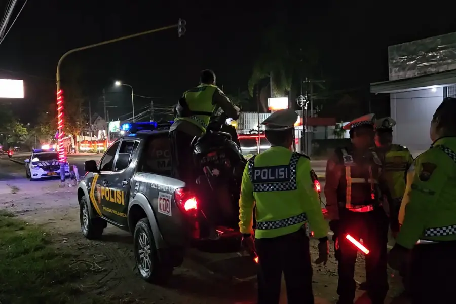 kecelakaan madiun Kabel Listrik Putus di Jalan Madiun-Surabaya, Pengendara NMAX Tewas