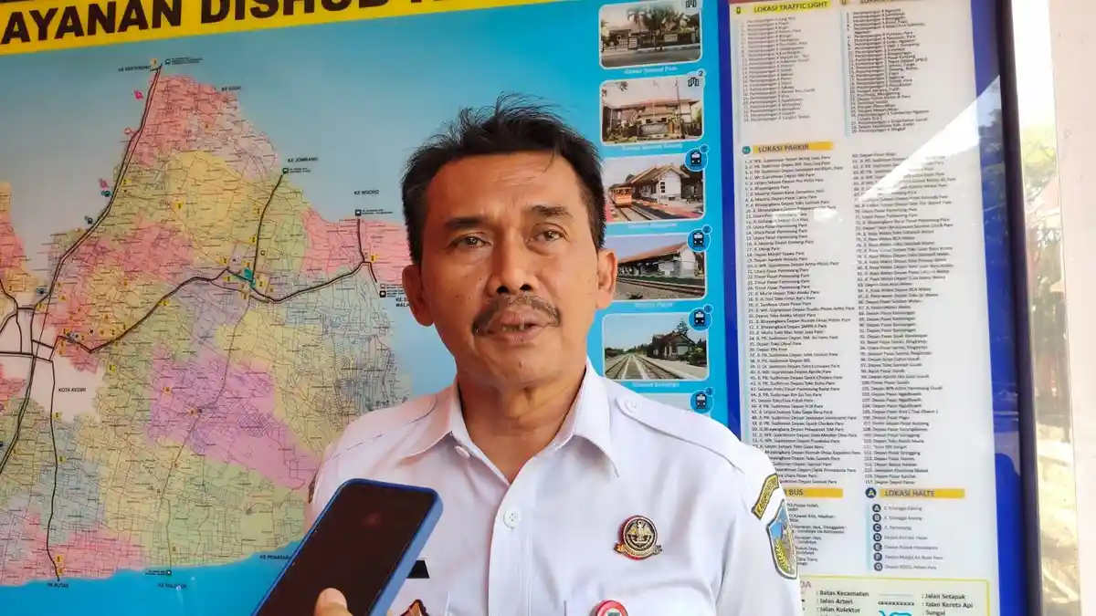 Dishub Kediri Kaji Traffic Light di Simpang Tugu Nanas Usai Kecelakaan Viral