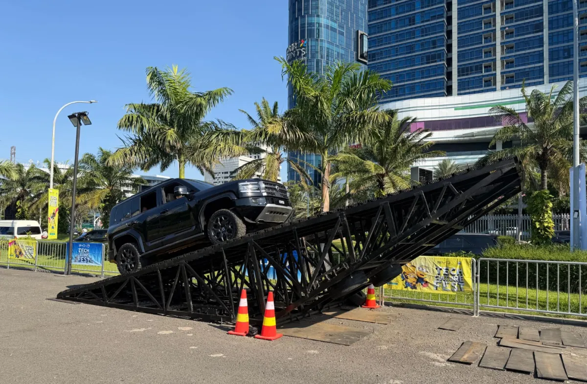 BYD Tech-Culture Fest 2026 Jadi Ajang Edukasi Kendaraan Listrik di Surabaya