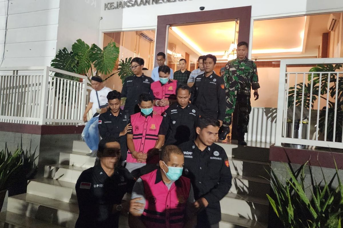 Pungli Sertifikat Tanah Tembus Rp1,1 Miliar, Kades Wonosari Ditahan