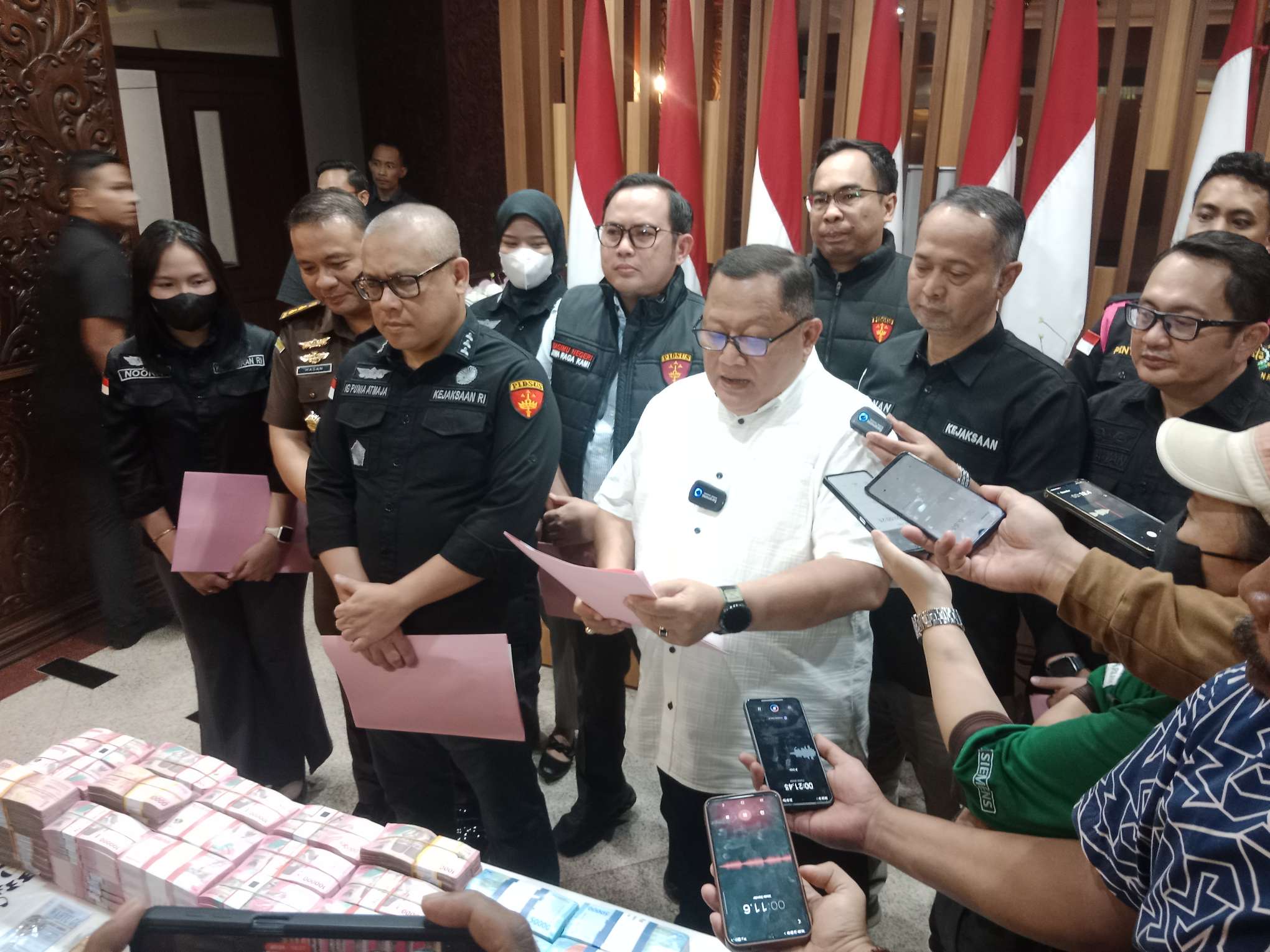 Kejati Jatim Tetapkan Kabid Geologi ESDM sebagai Tersangka Baru Kasus Pungli Perizinan, Sitaan Capai Rp5,54 Miliar