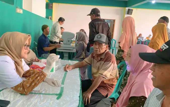 Hari Fraksi, PKB Bondowoso Fasilitasi Pengobatan Gratis Hingga Kawal Pasien untuk Rujukan