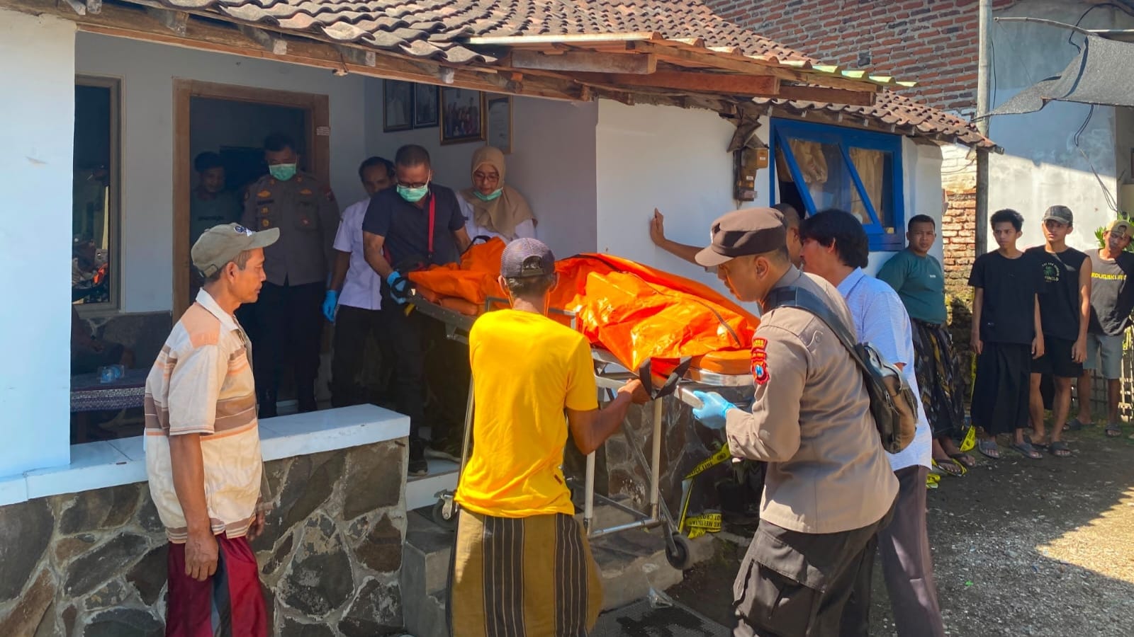 Diduga Dirampok dan Dibunuh, Lansia di Pasuruan Ditemukan Tewas oleh Cucunya