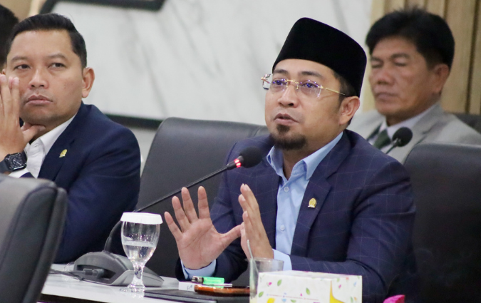 Anggota Komisi II DPR RI dari Fraksi Partai Kebangkitan Bangsa (PKB), Muhammad Khozin.