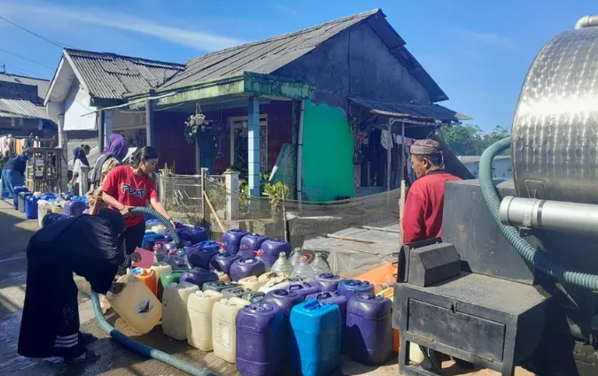 Musim Kemarau, 300 KK di Jatim-Jateng Krisis Air Bersih