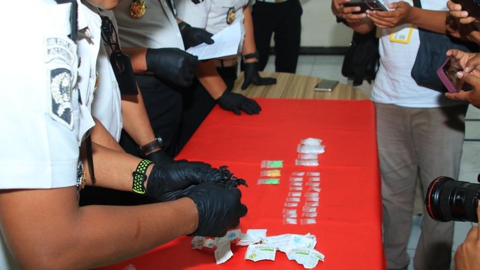 Upaya Penyelundupan Narkotika ke Lapas Banyuwangi Digagalkan, Pelaku Terekam CCTV