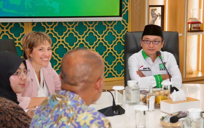Sekretaris Jenderal DPP Partai Kebangkitan Bangsa (PKB) M. Hasanuddin Wahid atau Cak Udin menerima kunjungan delegasi International Republican Institute (IRI) dalam agenda Regional Political Party Exchange Program in Indonesia di Kantor DPP PKB, Jalan Raden Saleh Raya, Jakarta Pusat, Senin (3/8/2026).