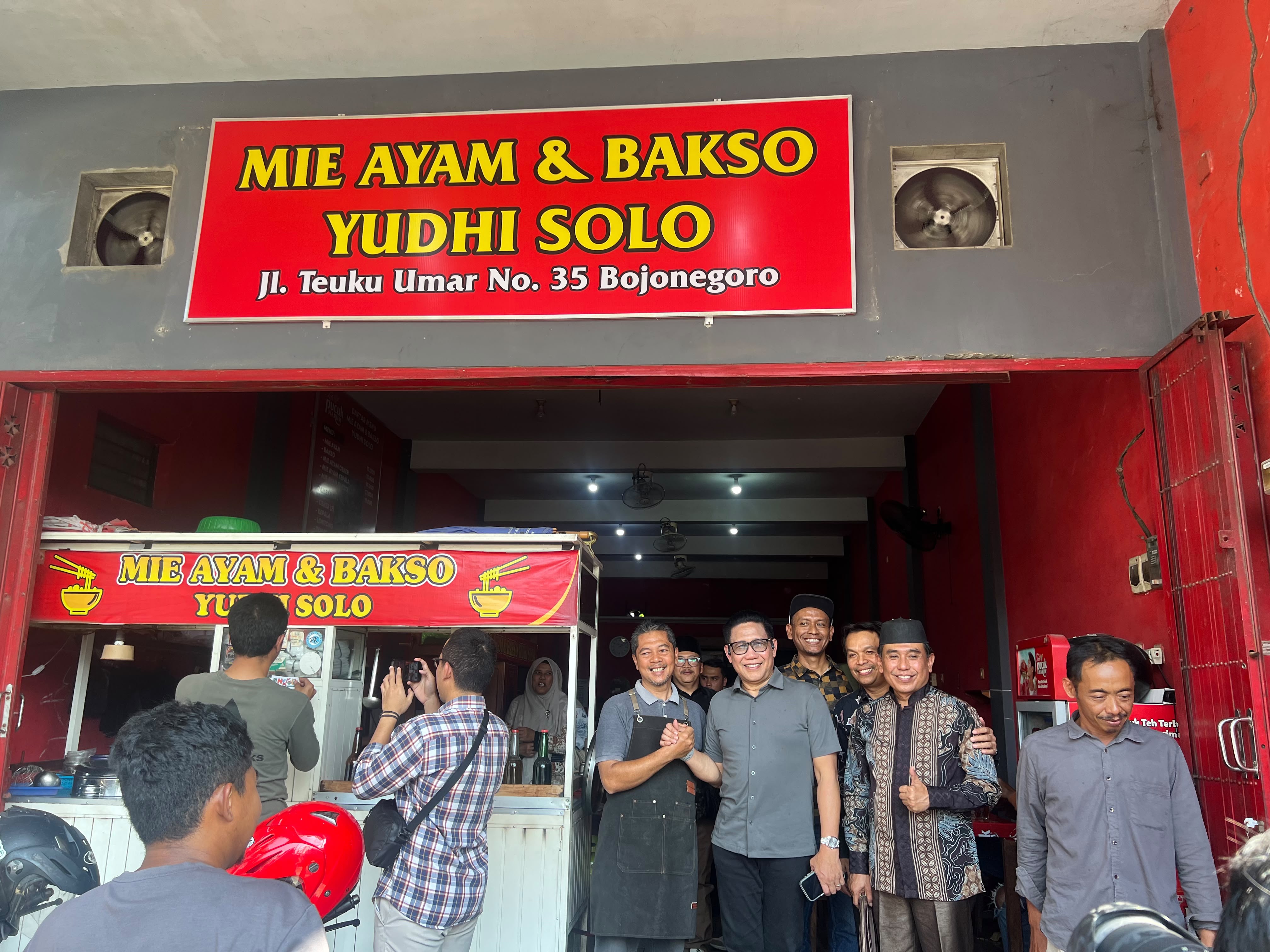 Gus Halim Apresiasi Mie Ayam Bakso Yudhi Solo, Dorong UMKM Terus Berkembang