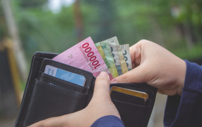 Tips! Saving Money dan Menambah Income di Tengah Kondisi Ekonomi yang Serba Menantang